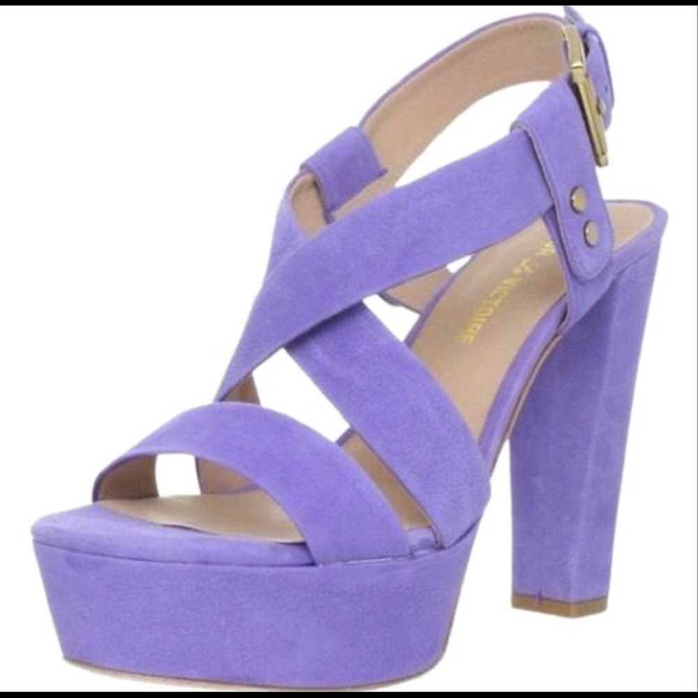 Lilac suede sandals.